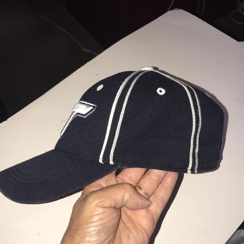 Men’s VT One-Fit Logo Cap - Picture 5 of 10